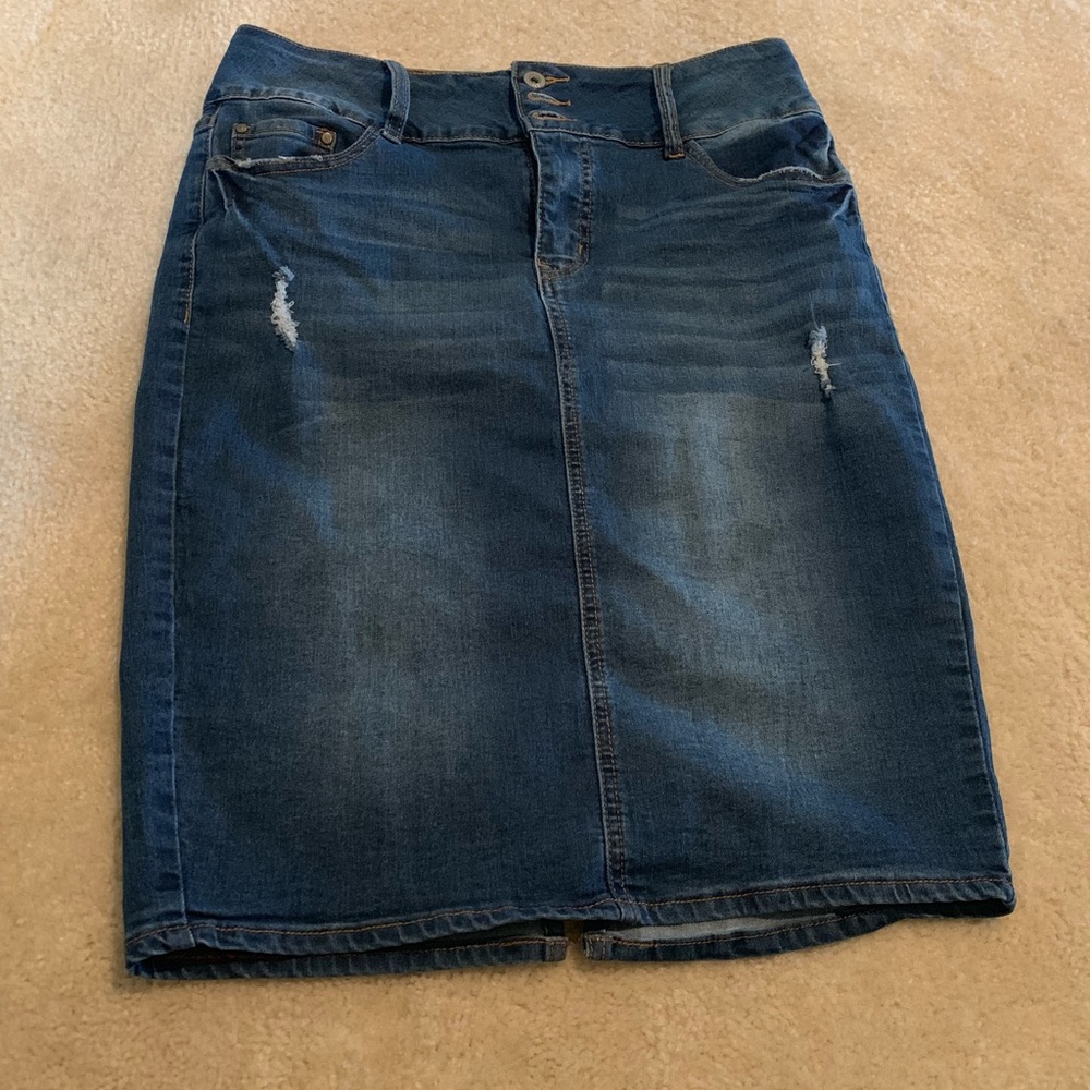 Denim pencil skirt. Has great stretch!